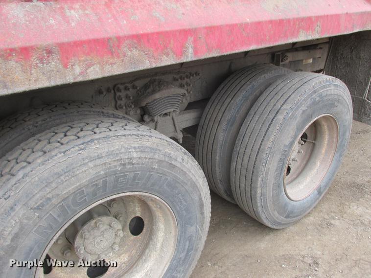 image for item K6098 2002 Sterling L8500 dump truck