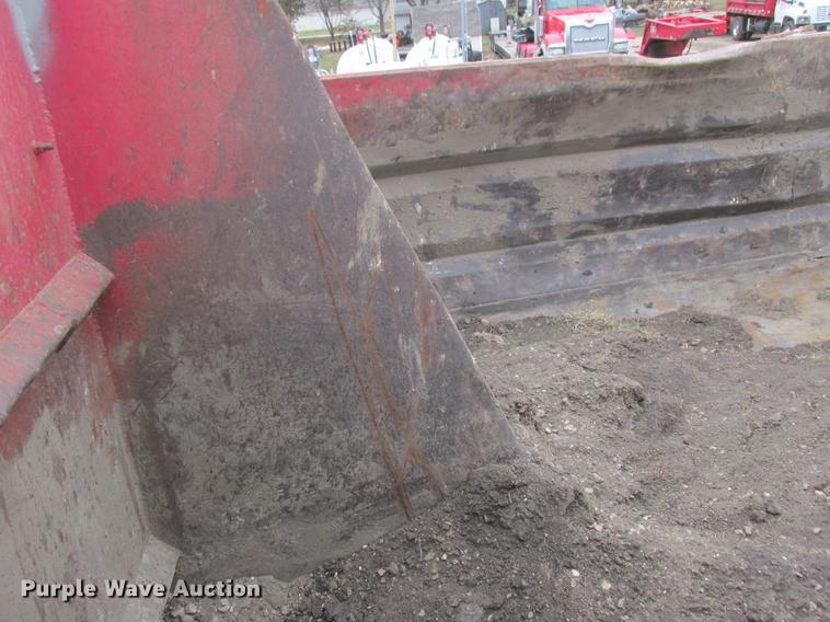 image for item K6098 2002 Sterling L8500 dump truck