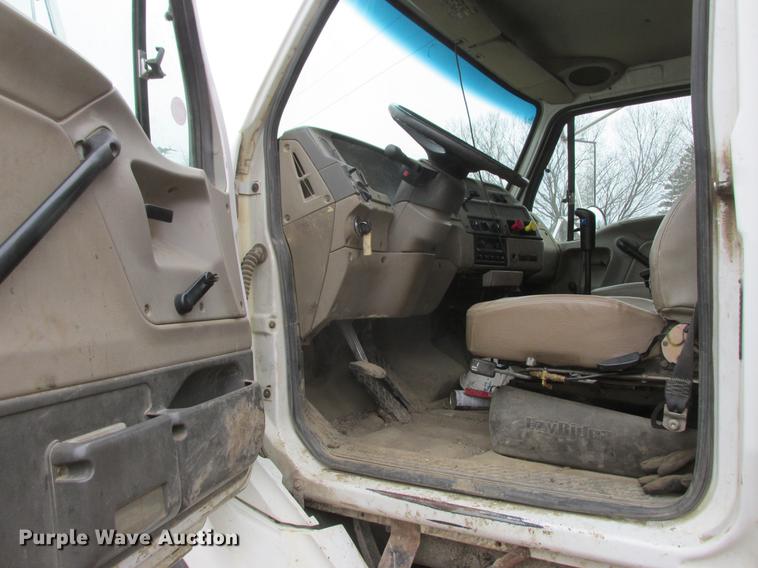 image for item K6098 2002 Sterling L8500 dump truck