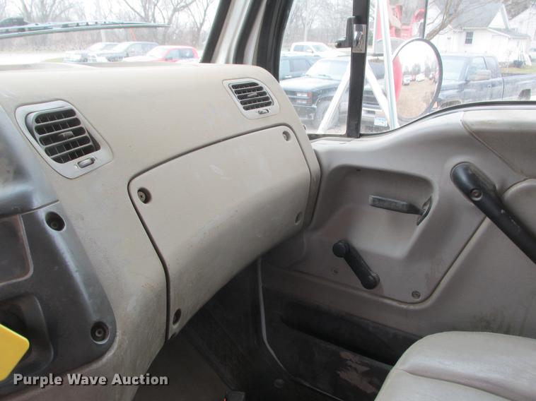 image for item K6098 2002 Sterling L8500 dump truck