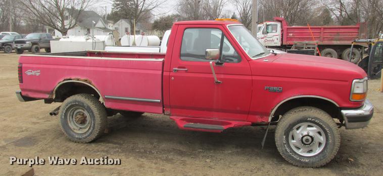 image for item K6101 1997 Ford F250 pickup truck