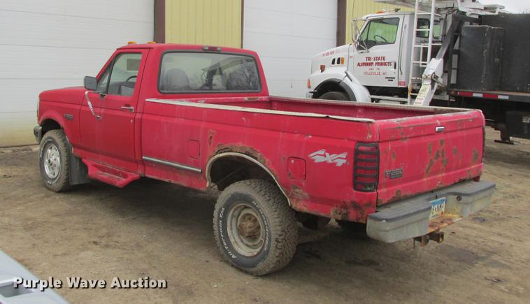 image for item K6101 1997 Ford F250 pickup truck