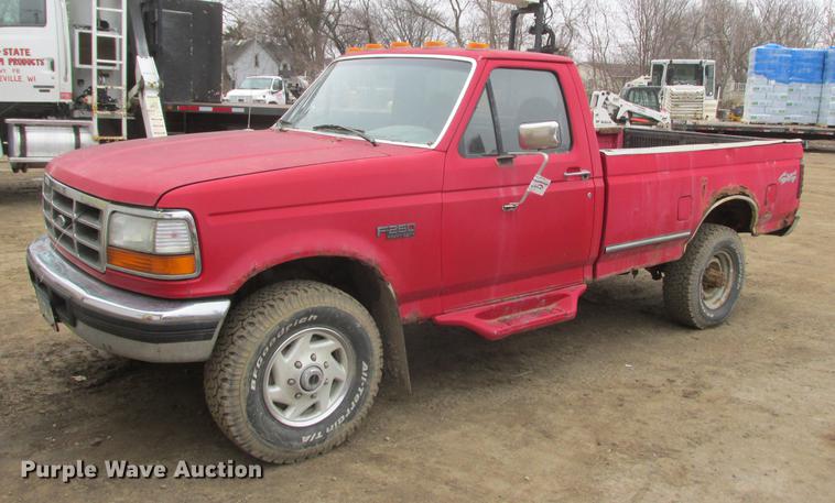 image for item K6101 1997 Ford F250 pickup truck