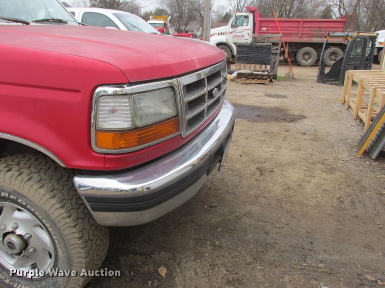 image for item K6101 1997 Ford F250 pickup truck