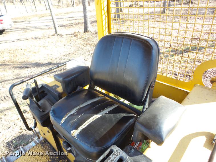 image for item K6302 1997 John Deere 650G dozer