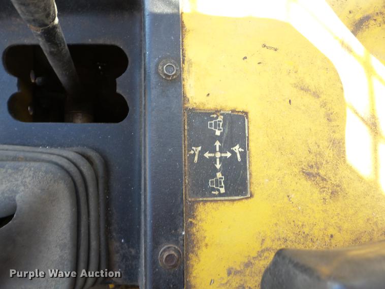 image for item K6302 1997 John Deere 650G dozer