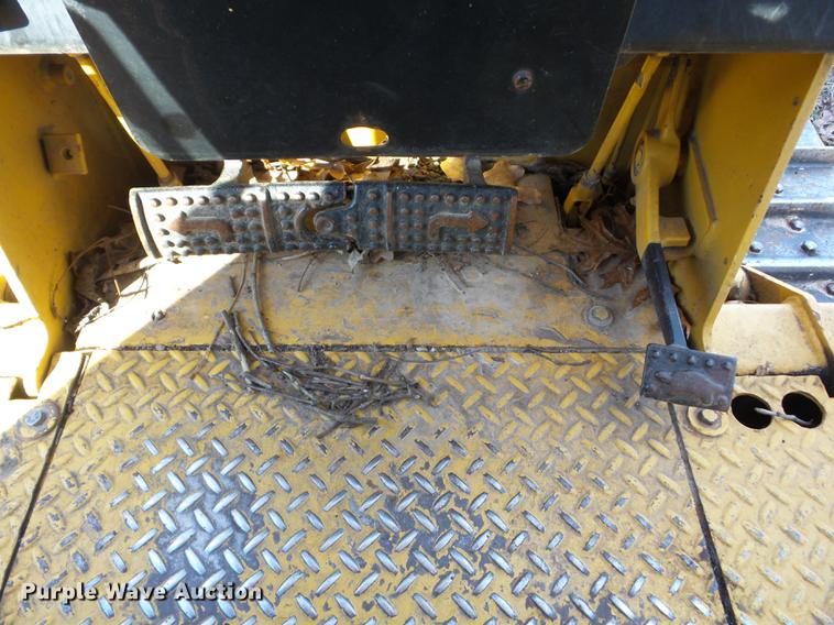 image for item K6302 1997 John Deere 650G dozer