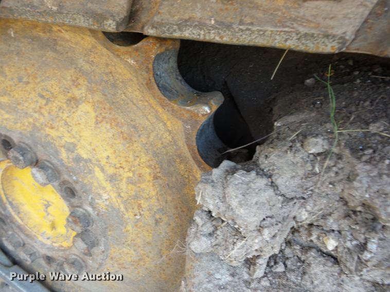 image for item K6302 1997 John Deere 650G dozer