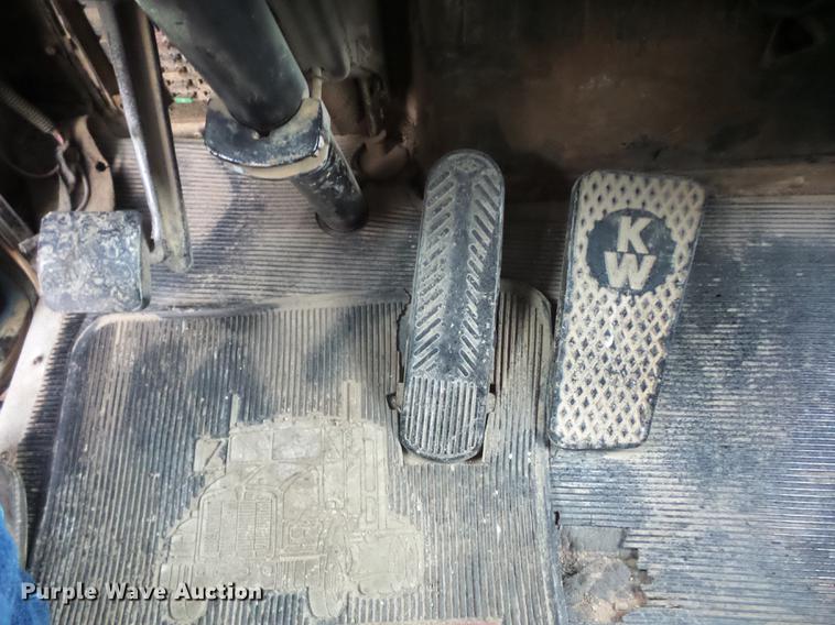 image for item K6303 1991 Kenworth T800 dump truck