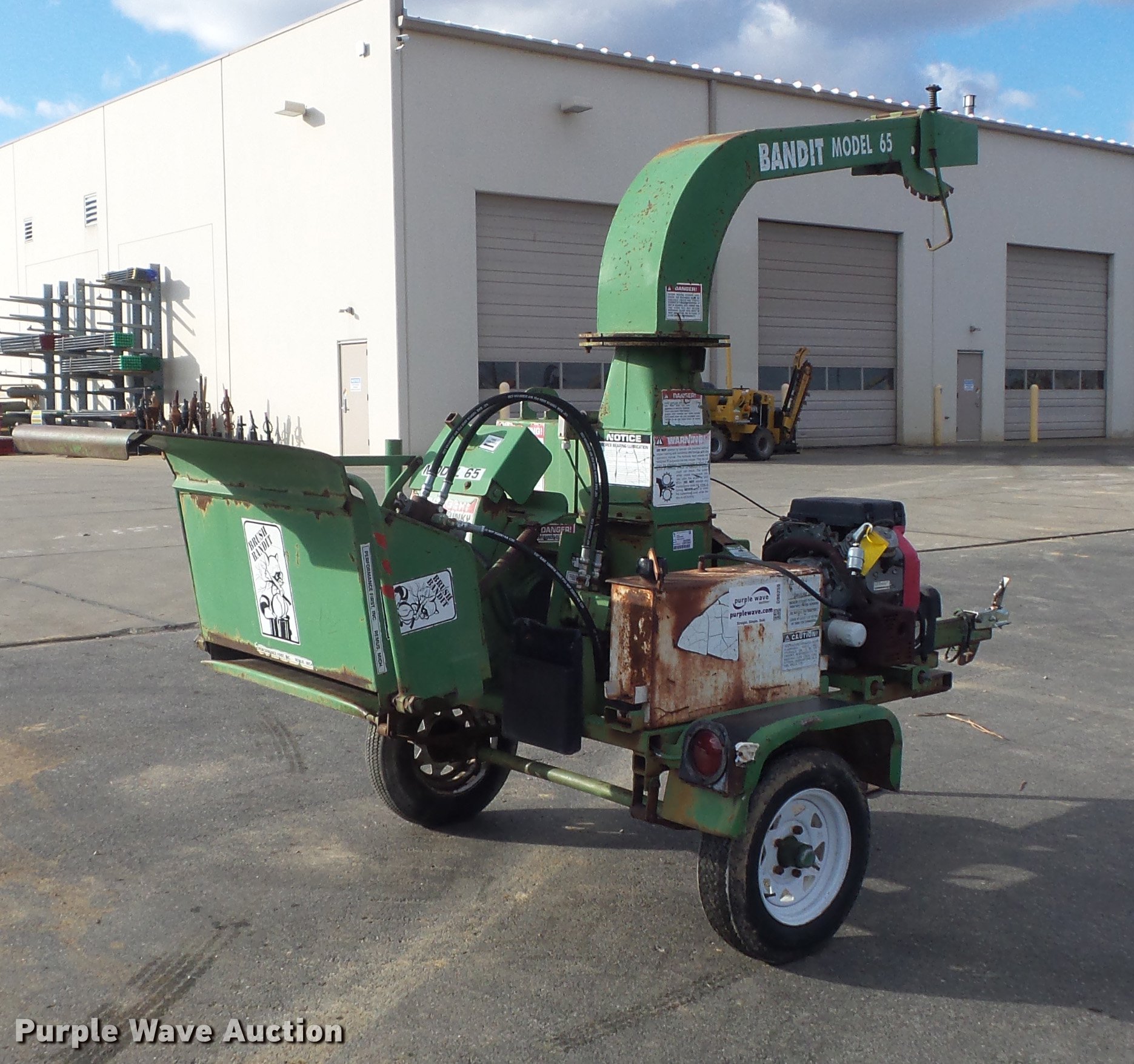 1998 Brush Bandit 65 wood chipper in Chesterfield, MO Item DB6259