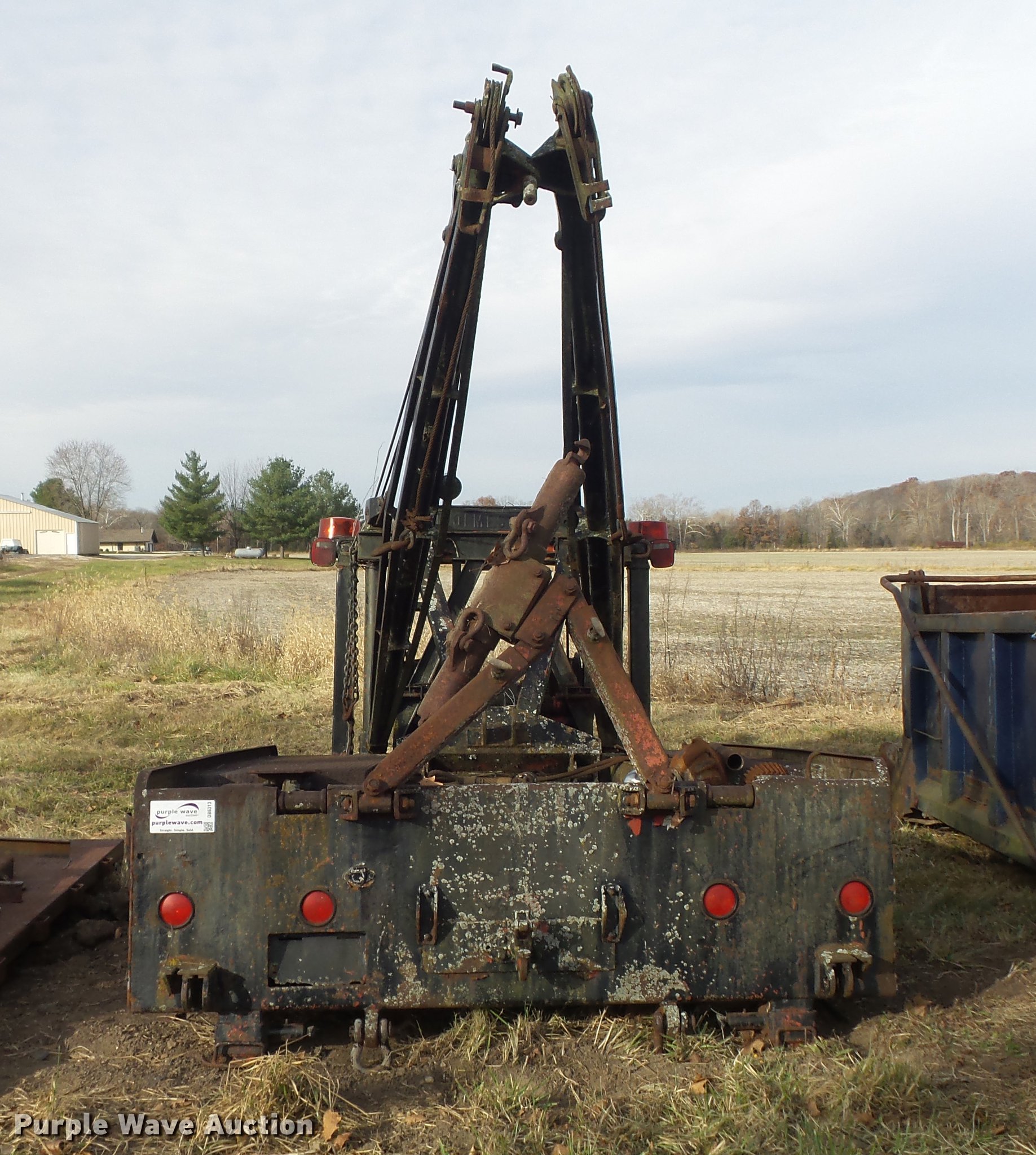 Holmes 750 wrecker bed in Wright City, MO Item DB6313 sold Purple Wave