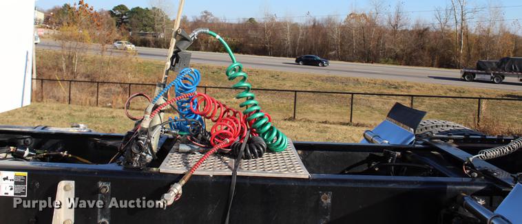 image for item BE9392 2013 Kenworth W900 semi truck