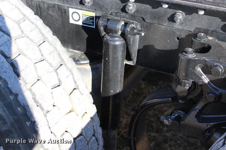 image for item BE9392 2013 Kenworth W900 semi truck