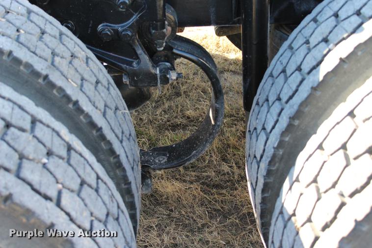 image for item BE9392 2013 Kenworth W900 semi truck