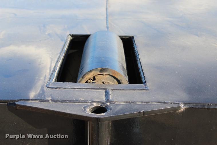 image for item BE9393 2013 Atoka OFLB604 oilfield flatbed trailer