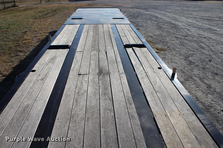 image for item BE9393 2013 Atoka OFLB604 oilfield flatbed trailer