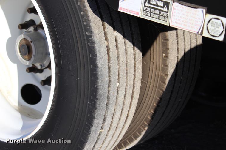 image for item BE9393 2013 Atoka OFLB604 oilfield flatbed trailer