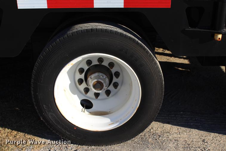 image for item BE9393 2013 Atoka OFLB604 oilfield flatbed trailer