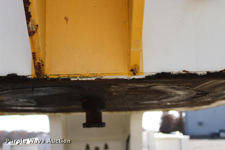 image for item BE9394 2013 Atoka SDE604 oilfield flatbed trailer