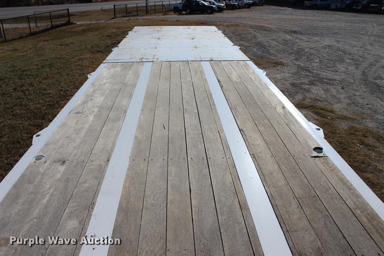 image for item BE9394 2013 Atoka SDE604 oilfield flatbed trailer