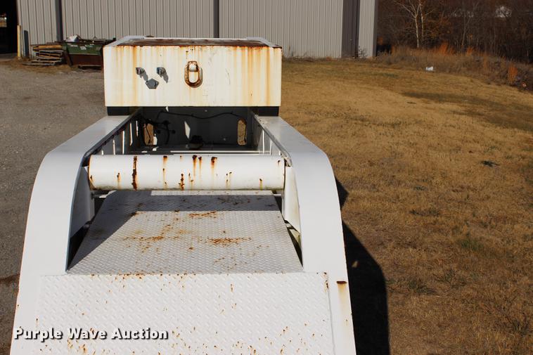 image for item BE9394 2013 Atoka SDE604 oilfield flatbed trailer