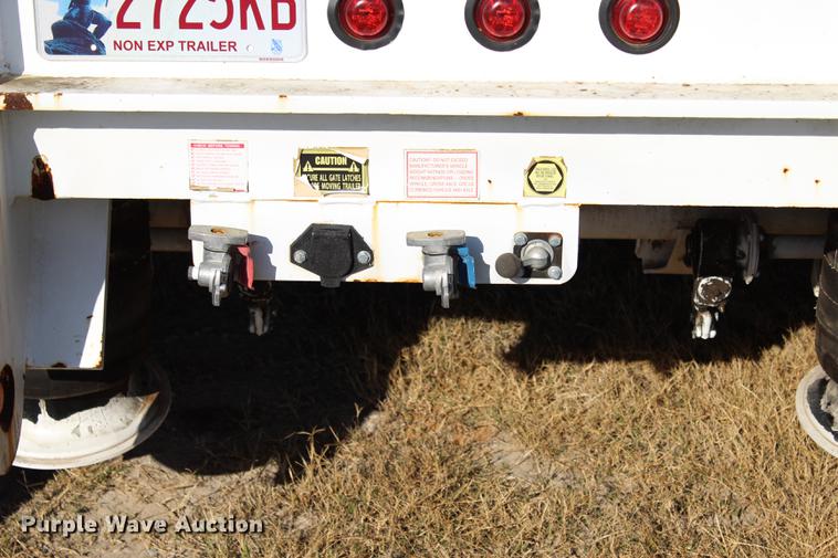 image for item BE9394 2013 Atoka SDE604 oilfield flatbed trailer