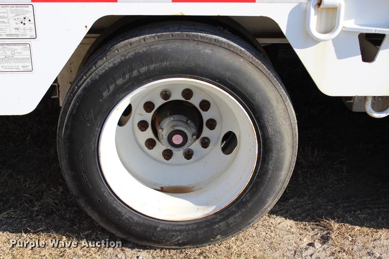 image for item BE9394 2013 Atoka SDE604 oilfield flatbed trailer