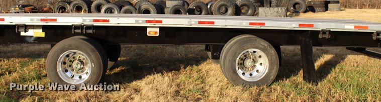 image for item BE9395 2017 Utility FS2CHA flatbed trailer