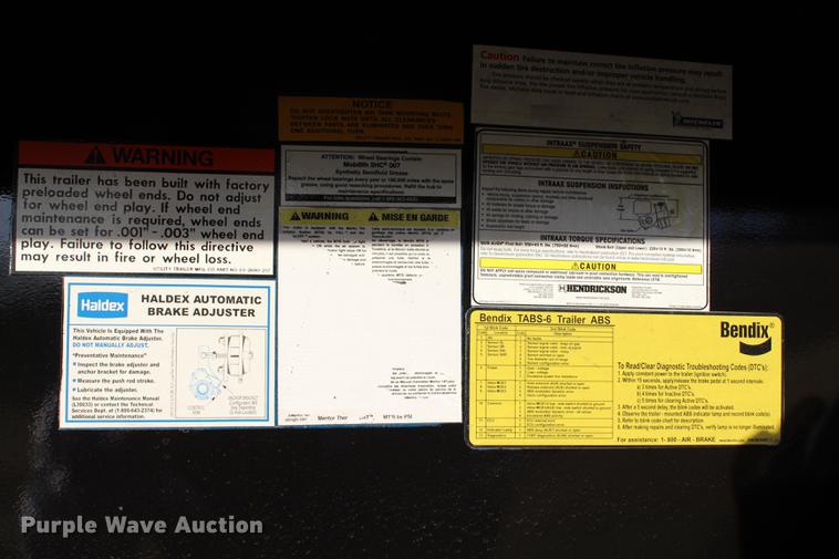 image for item BE9395 2017 Utility FS2CHA flatbed trailer