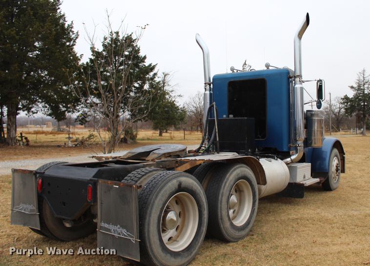 image for item BE9396 1992 Peterbilt 379 semi truck