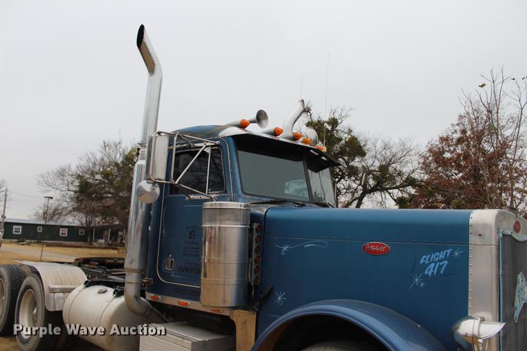 image for item BE9396 1992 Peterbilt 379 semi truck