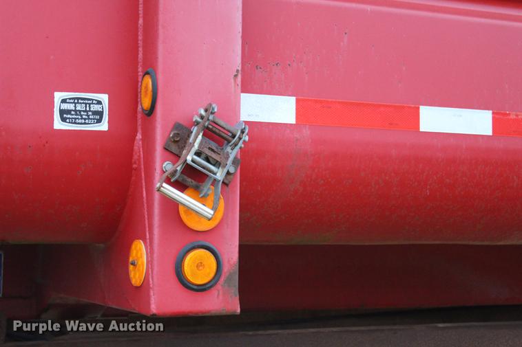 image for item BE9398 1998 Clemson LW3829 end dump trailer