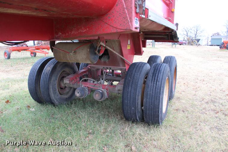 image for item BE9398 1998 Clemson LW3829 end dump trailer