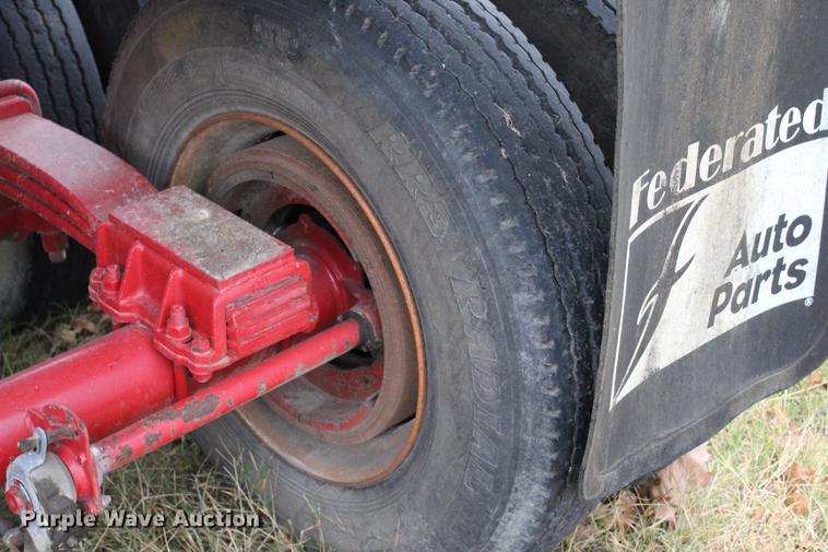 image for item BE9398 1998 Clemson LW3829 end dump trailer