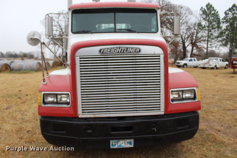 image for item BE9399 1993 Freightliner FLD112 semi truck