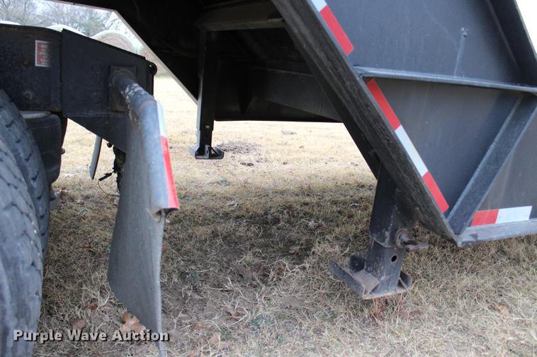 image for item BE9400 1987 Muv-All 4460ST drop deck trailer