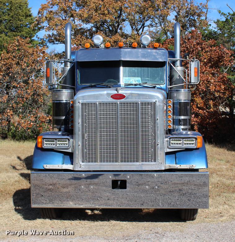 image for item BE9418 1987 Peterbilt 379 semi truck