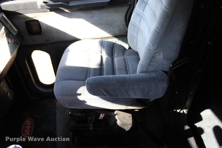 image for item BE9418 1987 Peterbilt 379 semi truck