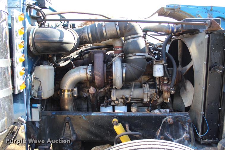 image for item BE9418 1987 Peterbilt 379 semi truck