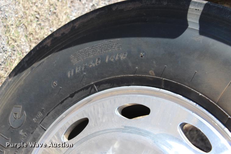 image for item BE9418 1987 Peterbilt 379 semi truck