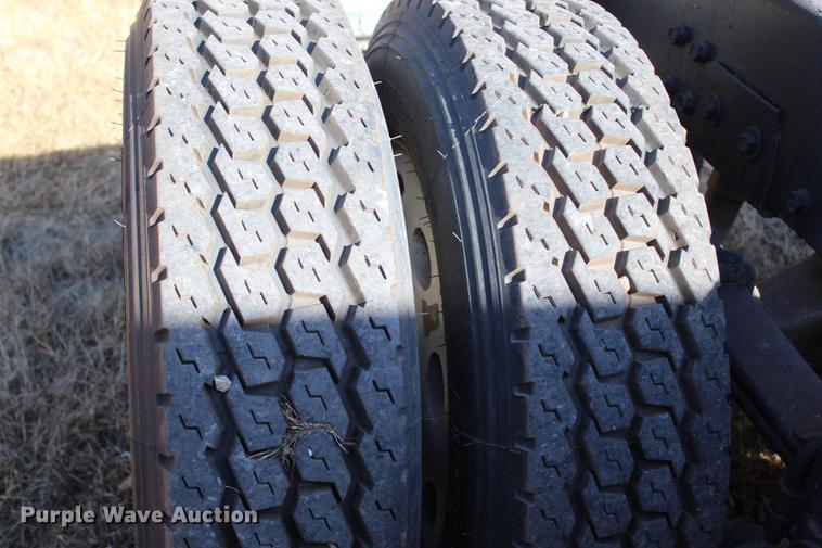 image for item BE9418 1987 Peterbilt 379 semi truck