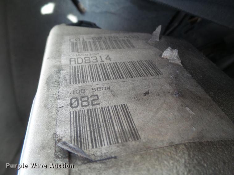 image for item BJ9913 2009 Freightliner Business Class M2 semi truck