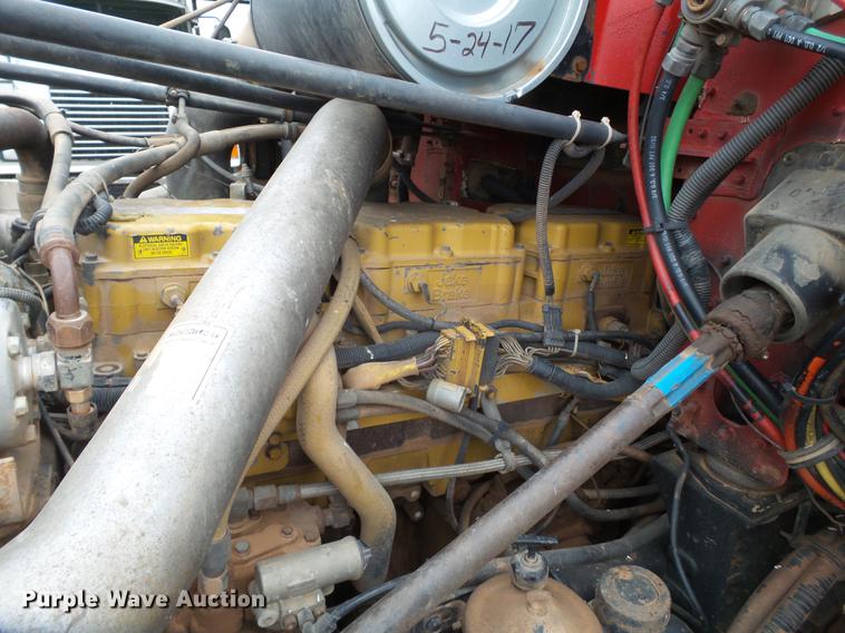 image for item BJ9922 1993 Freightliner FLD112 semi truck