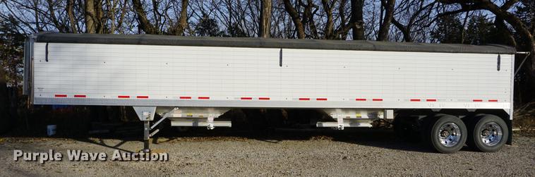 image for item DA1476 2015 Timpte double hopper grain trailer
