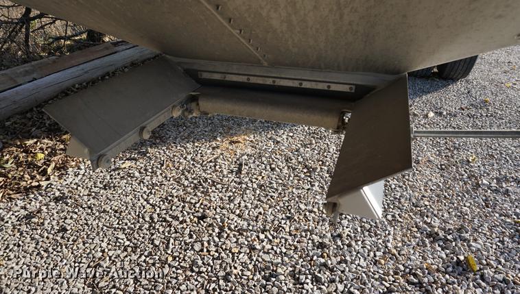 image for item DA1476 2015 Timpte double hopper grain trailer