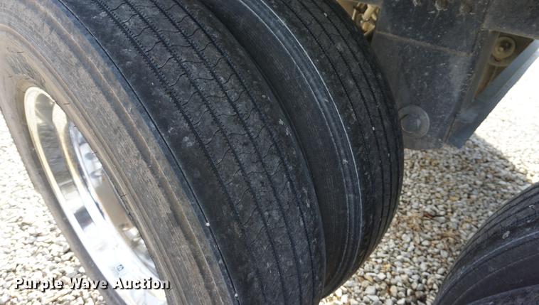 image for item DA1476 2015 Timpte double hopper grain trailer