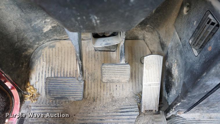 image for item DA1479 1991 Freightliner FLD112 semi truck