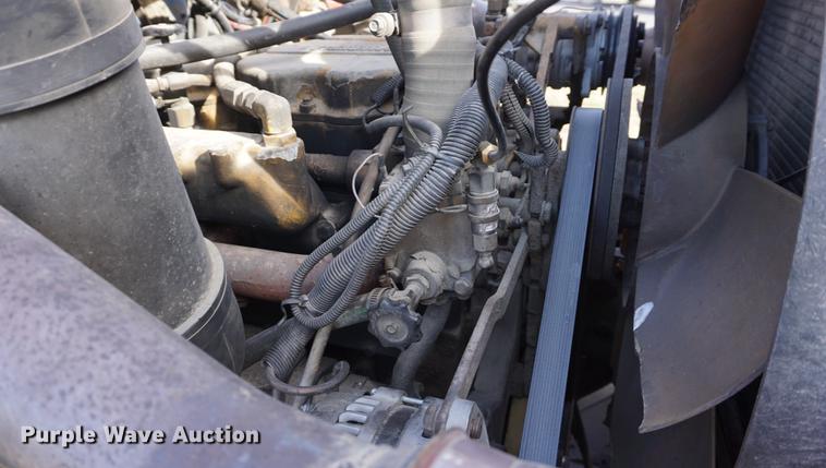 image for item DA1479 1991 Freightliner FLD112 semi truck