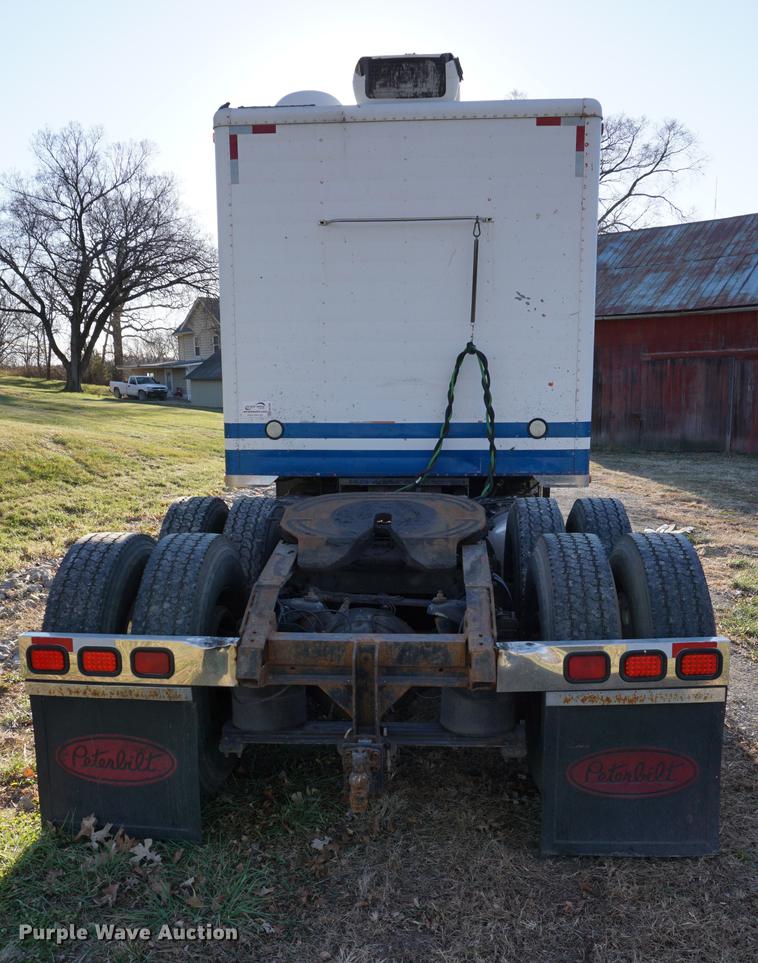 image for item DA1499 1999 Peterbilt 377 semi truck