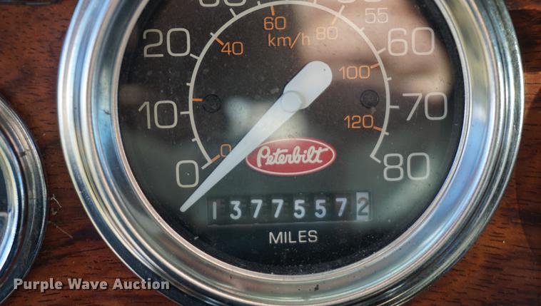 image for item DA1499 1999 Peterbilt 377 semi truck